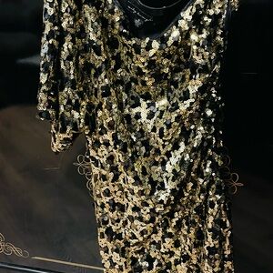 Elegant Black and Gold Sequin Dress